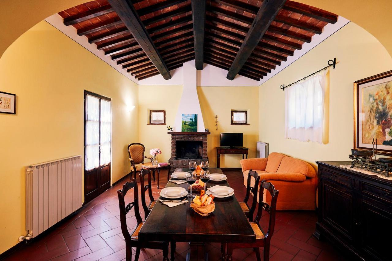 Agriturismo Il Borgo Cortona Esterno foto