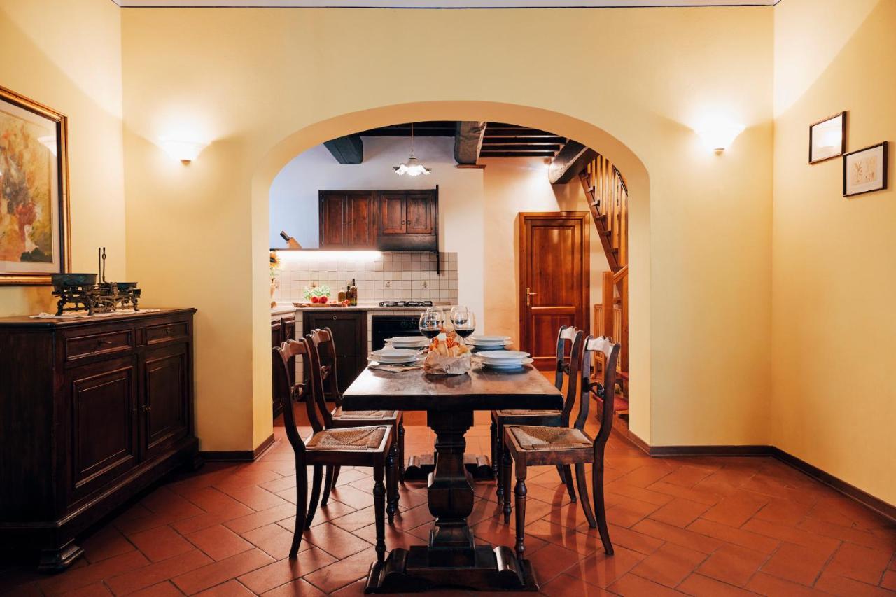 Agriturismo Il Borgo Cortona Esterno foto