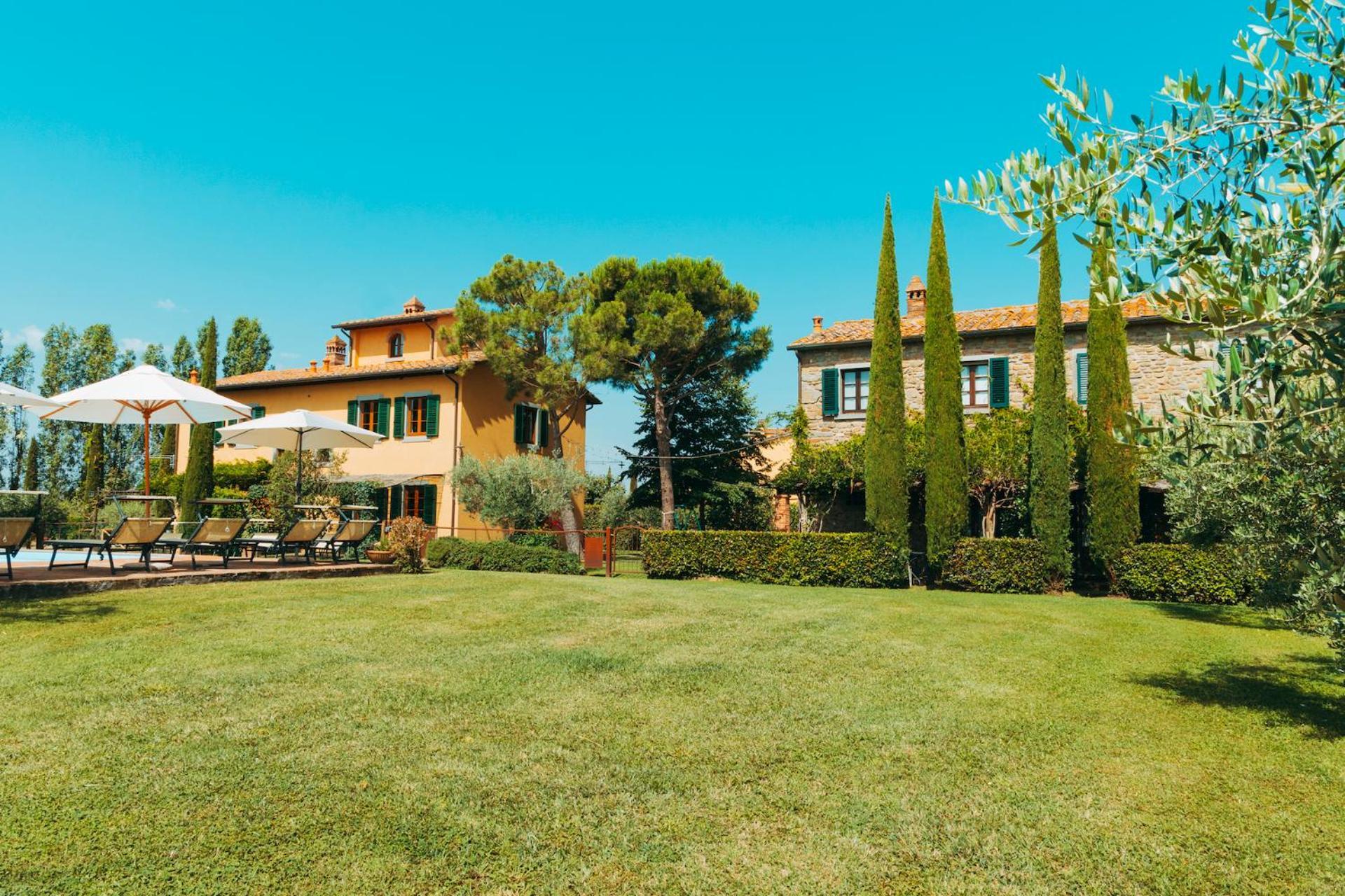 Agriturismo Il Borgo Cortona Esterno foto