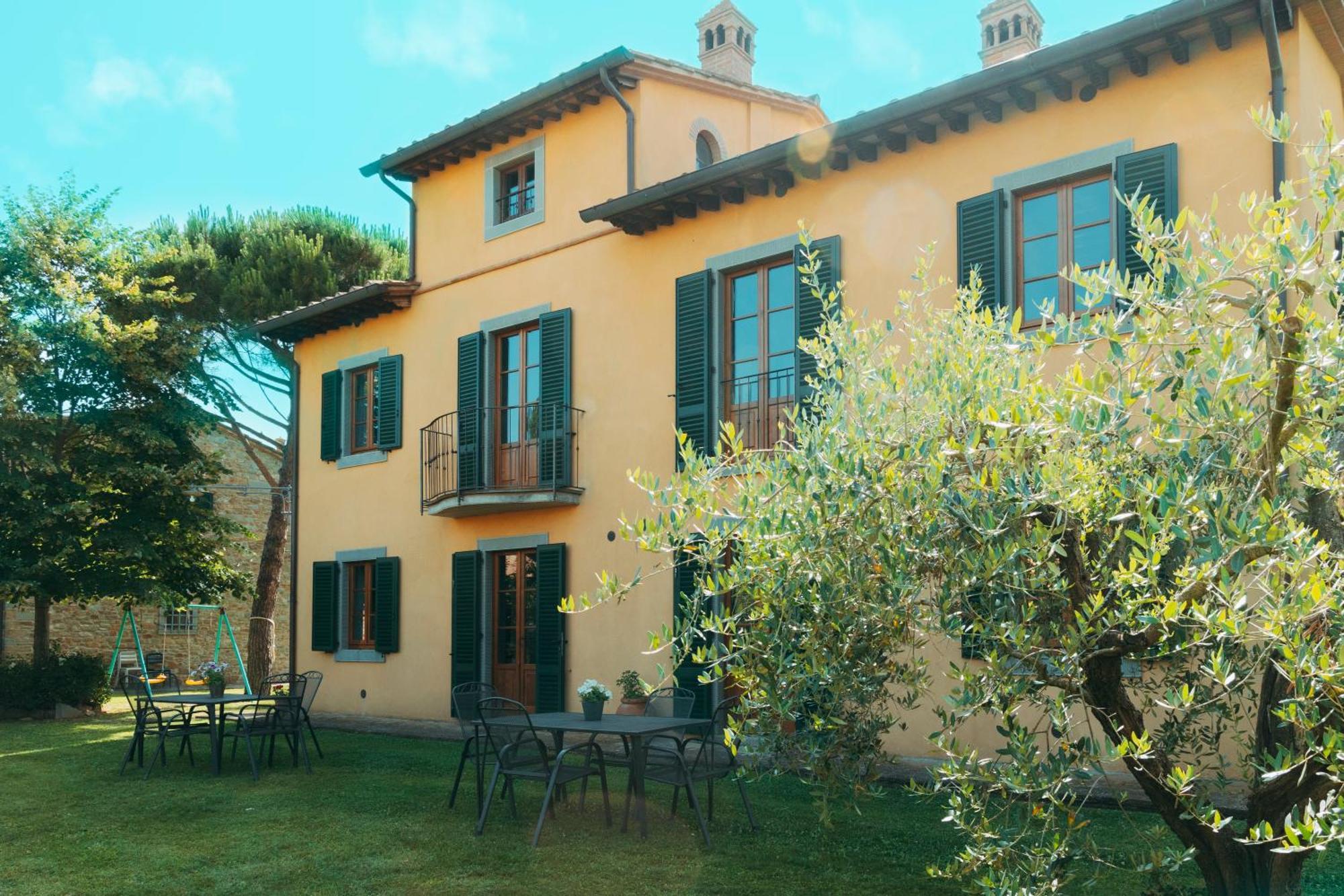 Agriturismo Il Borgo Cortona Esterno foto