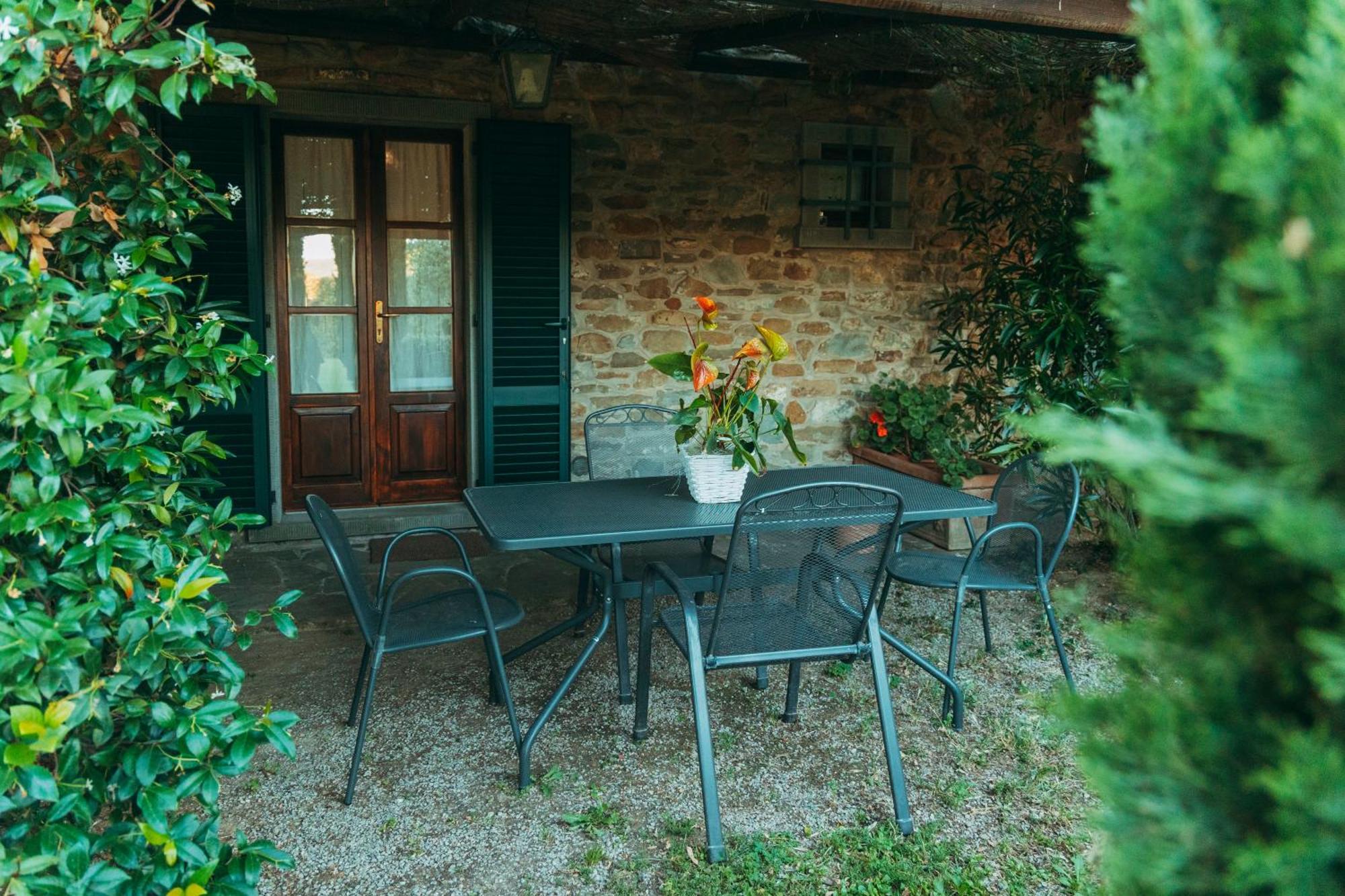 Agriturismo Il Borgo Cortona Esterno foto