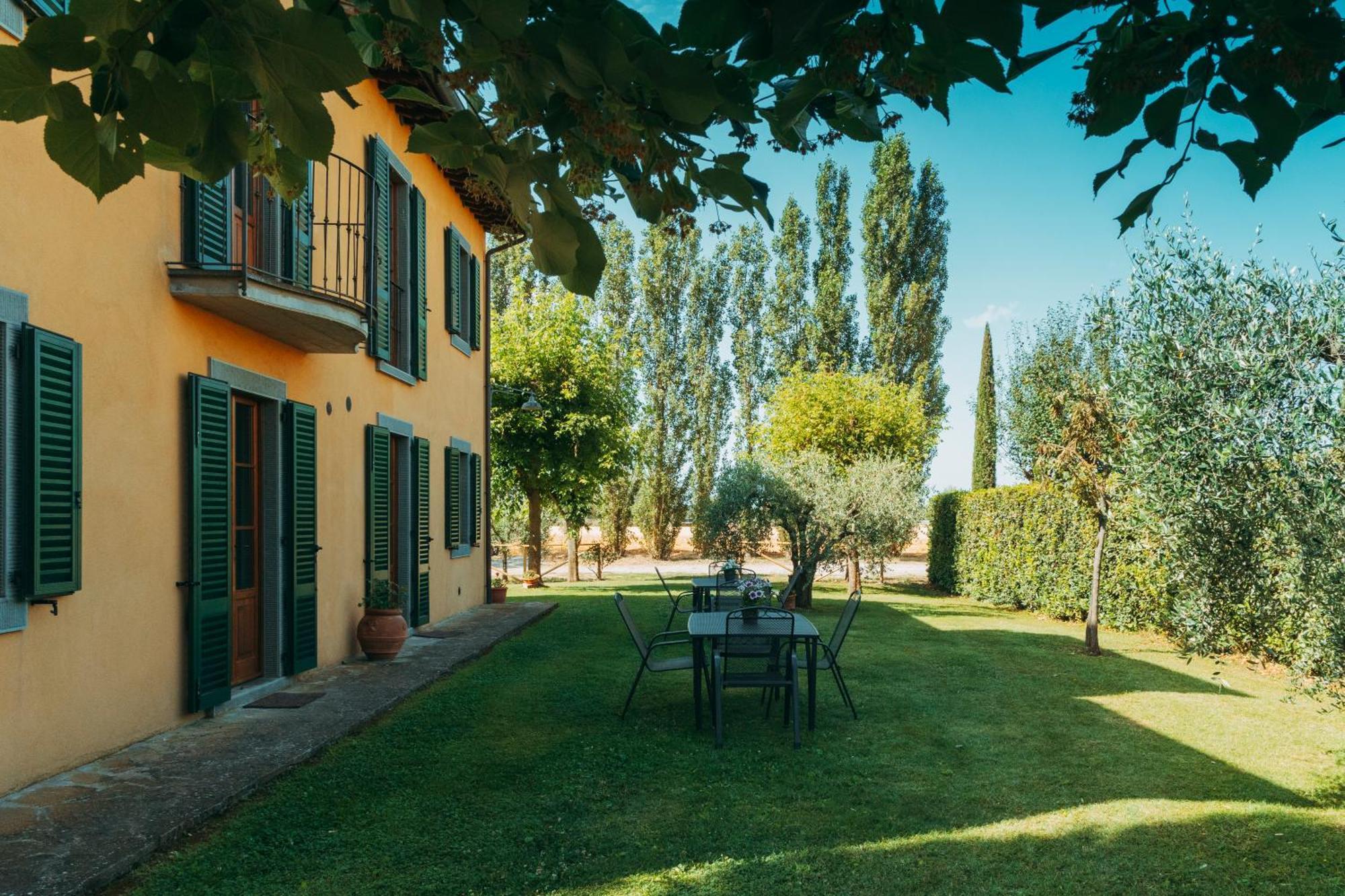 Agriturismo Il Borgo Cortona Esterno foto